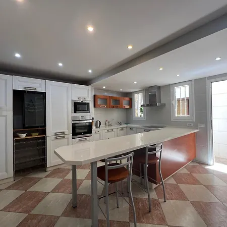 빌라 Eden By Altamarhomes *